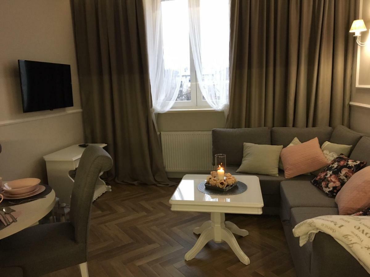 Family & Business Sauna Apartments Sienkiewicza No1 Centrum Plac Lliteratow- Piekny Apartament - 1 Bedroom With Private Sauna, Bath With Hydromassage, Parking Kielce Buitenkant foto